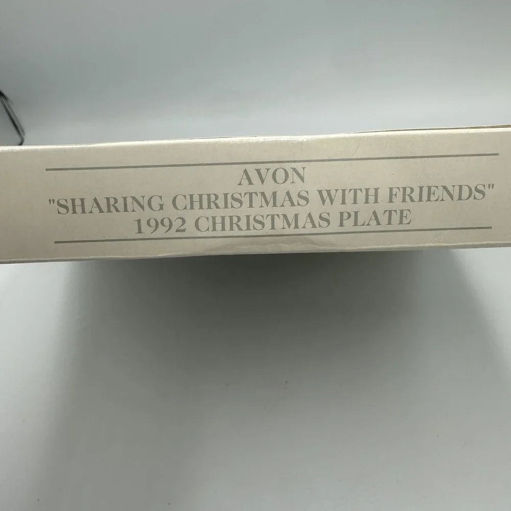 Vtg Avon 1992 Christmas Plate Sharing Christmas w Friends Peggy Toole 22K Gold